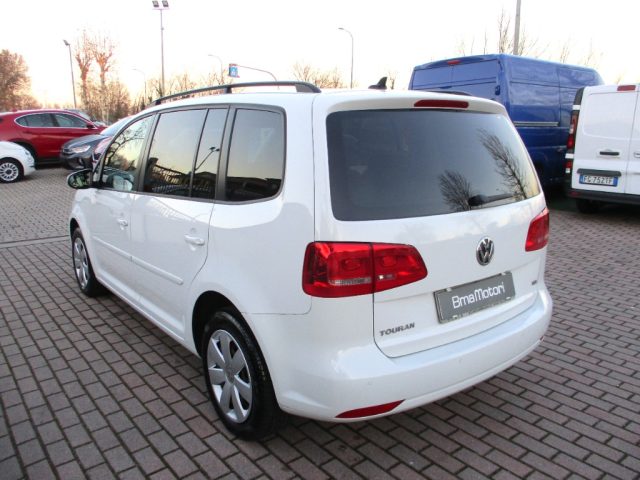 VOLKSWAGEN Touran 1.6 TDI DSG Comfortline 7 POSTI/Navi/Sensori Immagine 2