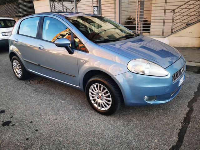 FIAT Grande Punto 1.4 5 porte Dynamic Natural Power Immagine 0