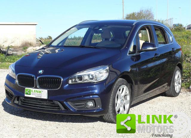 BMW 218 d Active Tourer Luxury Immagine 0