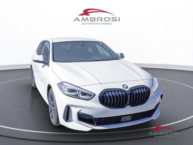 BMW 118 Serie 1 d 5 Porte Msport Package Immagine 1