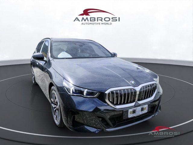 BMW 520 Serie 5 d Touring Msport Package Immagine 1