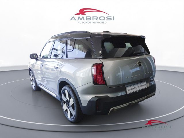 MINI Countryman Cooper  C Favoured M Package Immagine 3