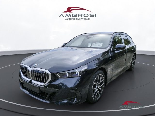 BMW 520 Serie 5 d Touring Msport Innovation Travel Package Immagine 0