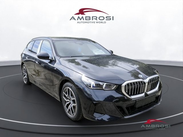 BMW 520 Serie 5 d Touring Msport Innovation Travel Package Immagine 1