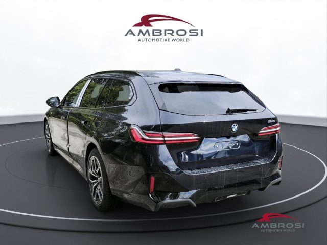 BMW 520 Serie 5 d Touring Msport Innovation Travel Package Immagine 3