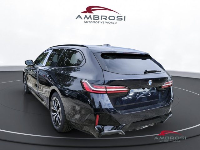 BMW 520 Serie 5 d Touring Msport Innovation Travel Package Immagine 3