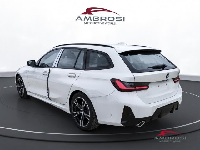 BMW 320 Serie 3 d Touring Msport Innovation Package Immagine 3