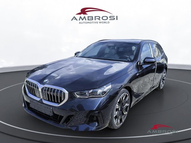 BMW 520 Serie 5 d xDrive Touring Msport Innovation Comfort Immagine 0