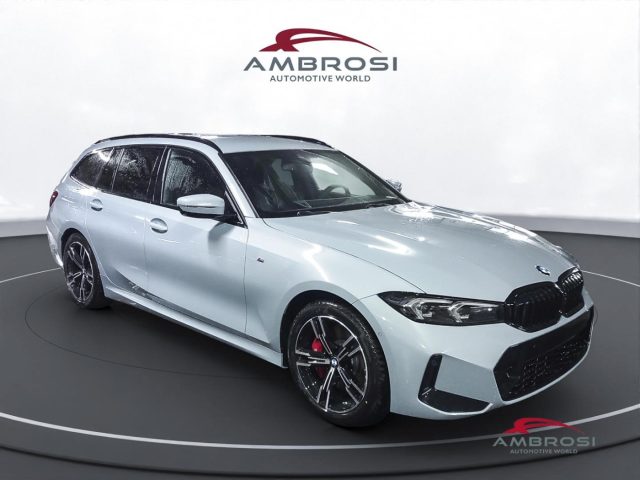 BMW 318 Serie 3 i Touring Msport Pro Innovation Package Immagine 1