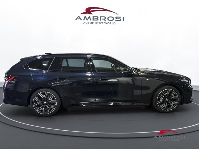 BMW 520 Serie 5 d xDrive Touring Msport Pro Travel Comfort Immagine 4