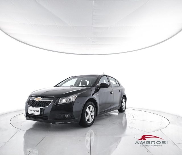 CHEVROLET Cruze 1.8 5 porte LT GPL Immagine 0