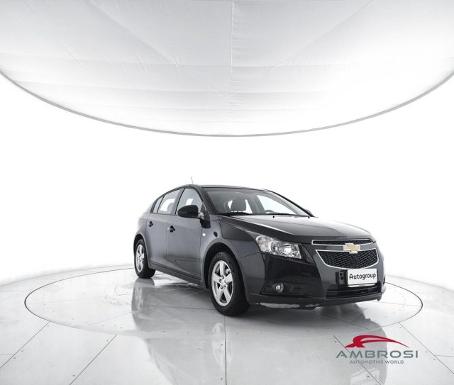 CHEVROLET Cruze 1.8 5 porte LT GPL Immagine 1