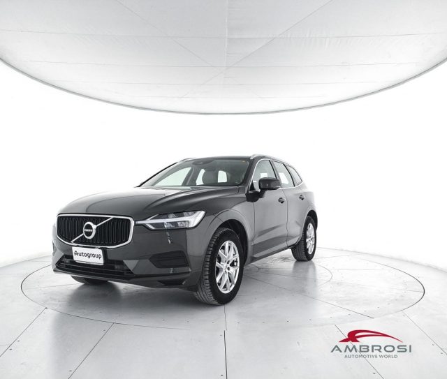 VOLVO XC60 D4 AWD Geartronic Business Immagine 0