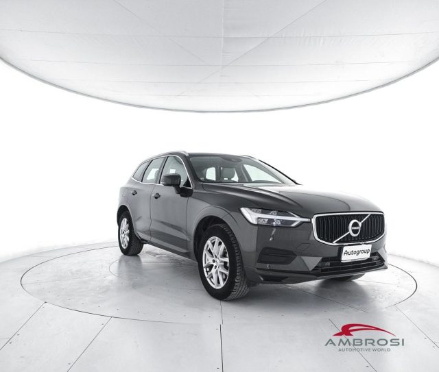 VOLVO XC60 D4 AWD Geartronic Business Immagine 1