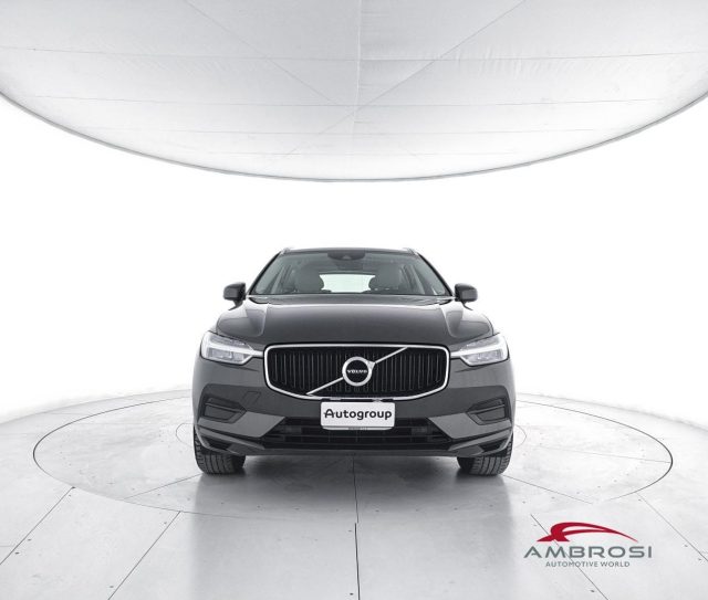 VOLVO XC60 D4 AWD Geartronic Business Immagine 4