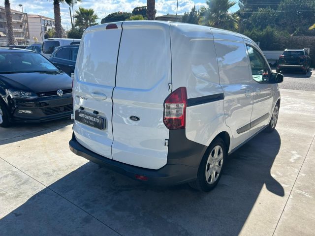 FORD Transit Courier 1.5 TDCi 75CV Isotermico Immagine 3