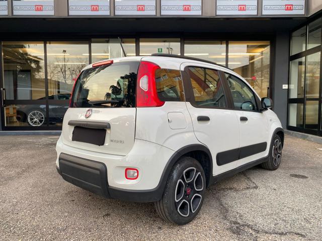 FIAT Panda 1.0 Hybrid 70 CV "POCHI KM" Immagine 3