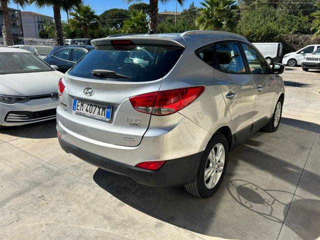 HYUNDAI iX35 2.0 CRDi 4WD Immagine 3