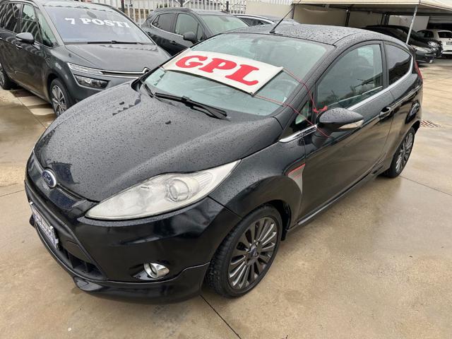 FORD Fiesta 1.4 3 porte Bz.- GPL Titanium Immagine 0