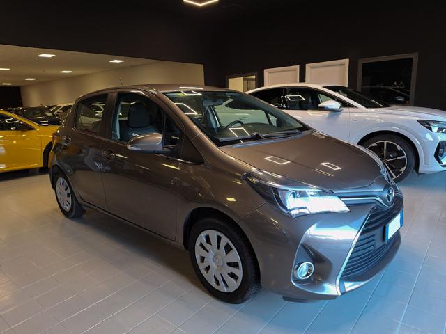 TOYOTA Yaris 1.0 5 porte Active Immagine 2