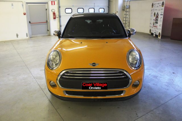 MINI One 1.5 One D Business XL 5 porte Immagine 1