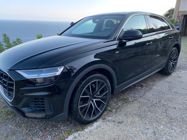 AUDI Q8 50 TDI 286 CV quattro tiptronic S-LINE Immagine 0