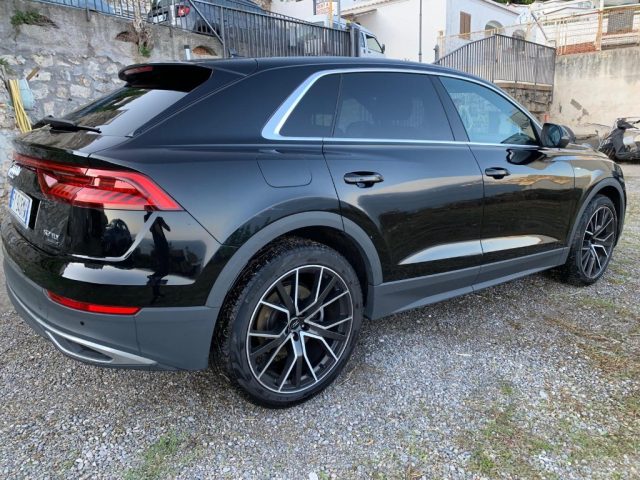 AUDI Q8 50 TDI 286 CV quattro tiptronic S-LINE Immagine 1