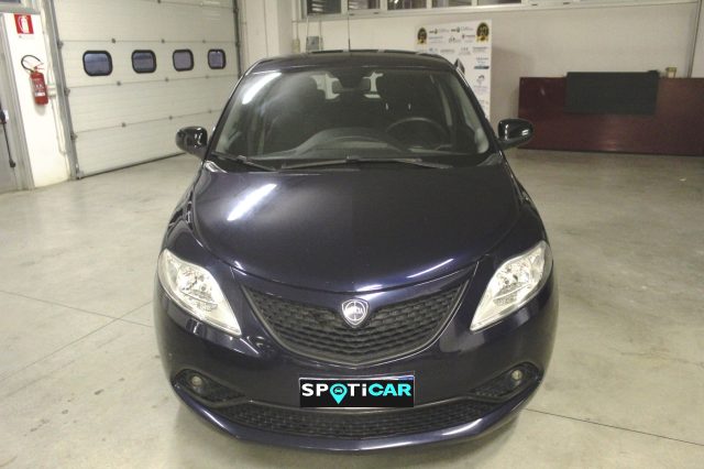 LANCIA Ypsilon 1.2 69 CV 5 porte GPL Ecochic Gold Immagine 1