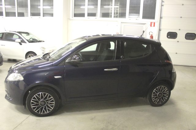 LANCIA Ypsilon 1.2 69 CV 5 porte GPL Ecochic Gold Immagine 2