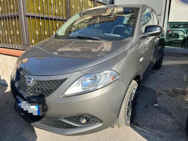 LANCIA Ypsilon GOLD 1.2 69 CV 5 porte Immagine 0