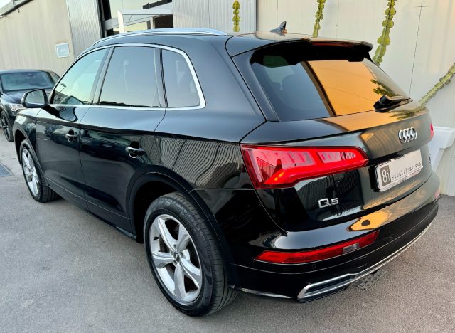 AUDI Q5 2.0 TDI 190 CV quattro S tronic S-LINE Immagine 1