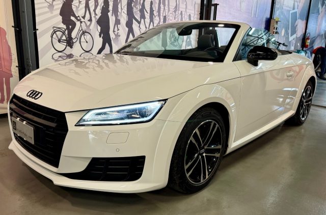 AUDI TT Roadster 2.0 TDI ultra Design Immagine 0