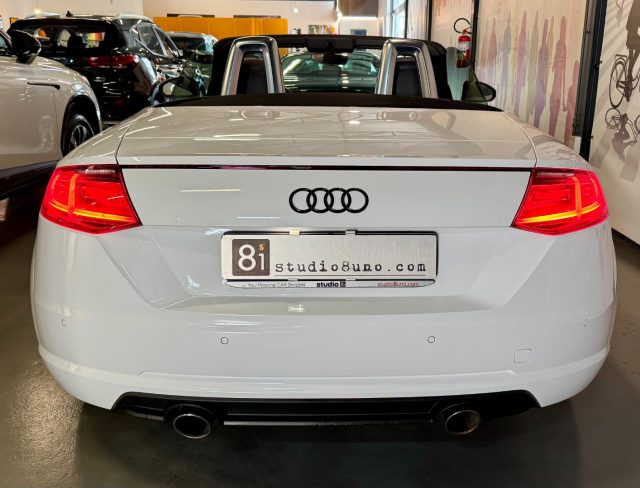 AUDI TT Roadster 2.0 TDI ultra Design Immagine 3