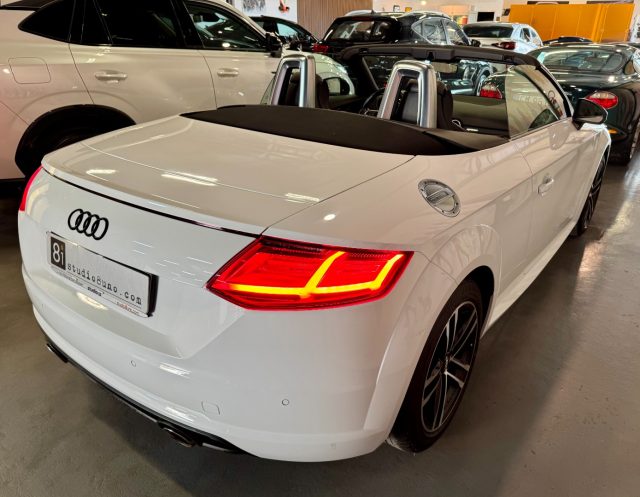 AUDI TT Roadster 2.0 TDI ultra Design Immagine 4