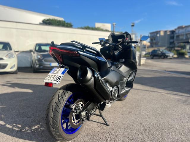 YAMAHA T-Max 560 sport con soli 3Mila km 0 SINISTRI Immagine 3