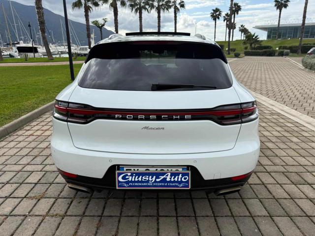 PORSCHE Macan 2.0 Immagine 4