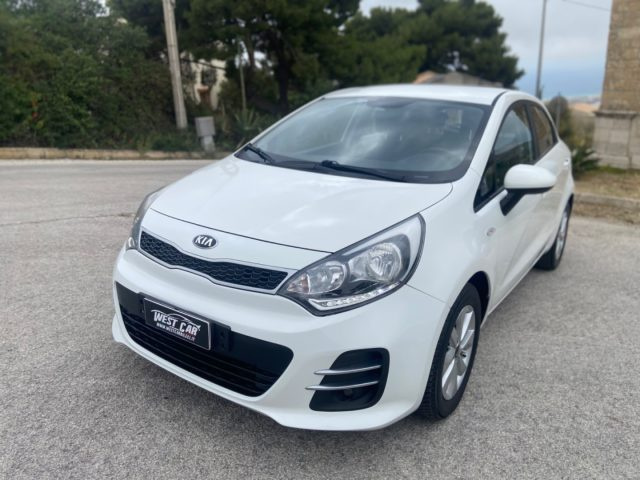 KIA Rio 1.1 CRDi 5p. Cool GUIDABILE DAI NEOPATENTATI Immagine 0