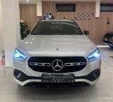 MERCEDES-BENZ GLA 200 d Automatic 4Matic Premium