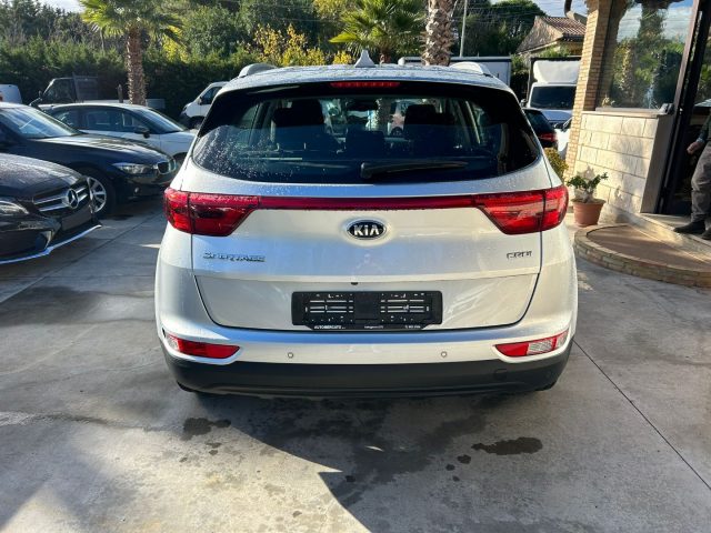 KIA Sportage 2.0 CRDI AWD Cool Immagine 4