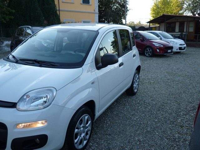 FIAT Panda 0.9 TwinAir Turbo Natural Power Easy neo patentati Immagine 2