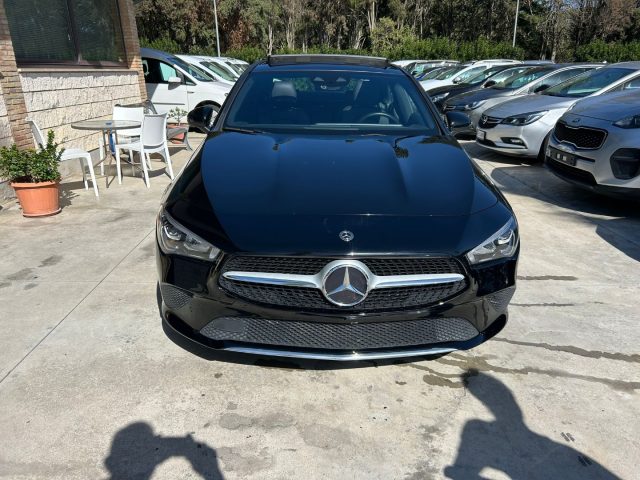 MERCEDES-BENZ CLA 180 d Sport Immagine 1