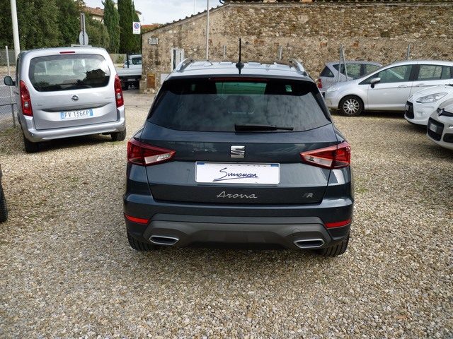 SEAT Arona 1.0 TGI FR Immagine 3