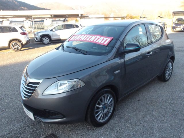 LANCIA Ypsilon 1.2 69 CV 5p NEOPATENATI CINGHIA NUOVA Immagine 1