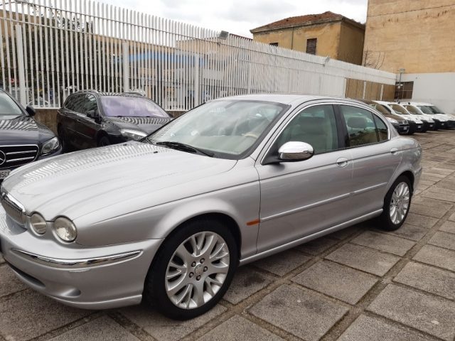 JAGUAR X-Type 2.5 V6 24V cat Executive Immagine 1