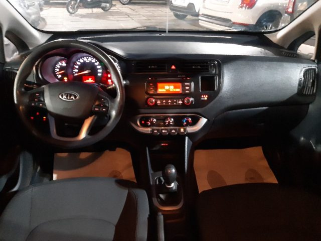 KIA Rio 1.1 CRDi WGT 5p. EX Immagine 4