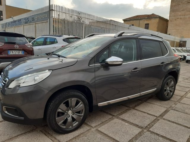 PEUGEOT 2008 PureTech 82 Allure Immagine 1