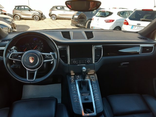 PORSCHE Macan 2.0 Immagine 4