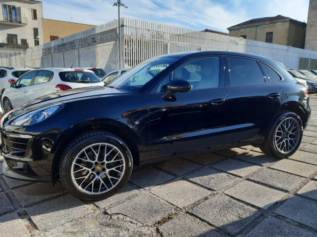 PORSCHE Macan 2.0 Immagine 1