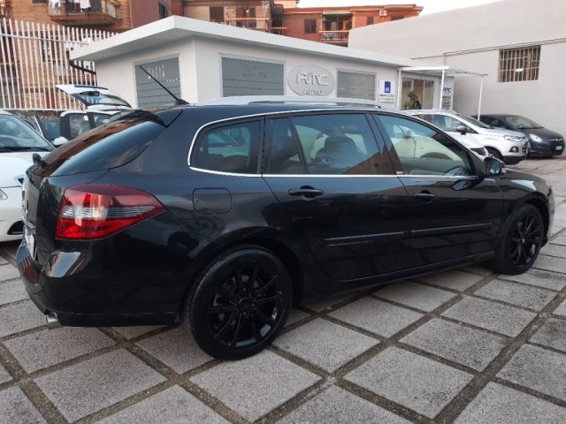 RENAULT Laguna 2.0 dCi 150CV SporTour 4Control Immagine 2