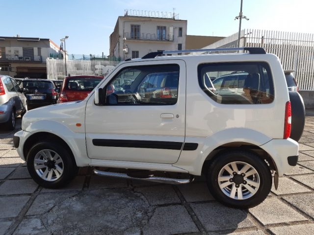 SUZUKI Jimny 1.3i 16V cat 4WD Special Immagine 1